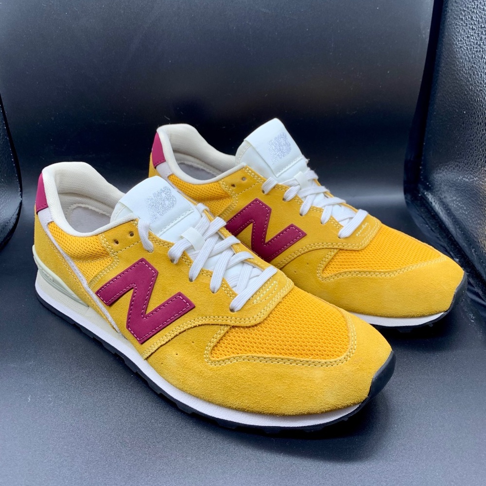 New Balance 996